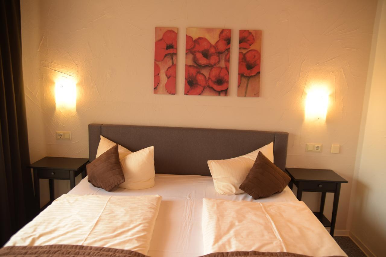 פפרונטן Landhotel Roefleuten מראה חיצוני תמונה