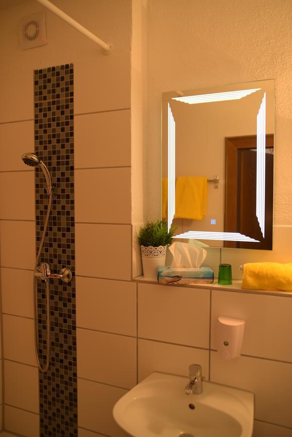 פפרונטן Landhotel Roefleuten מראה חיצוני תמונה