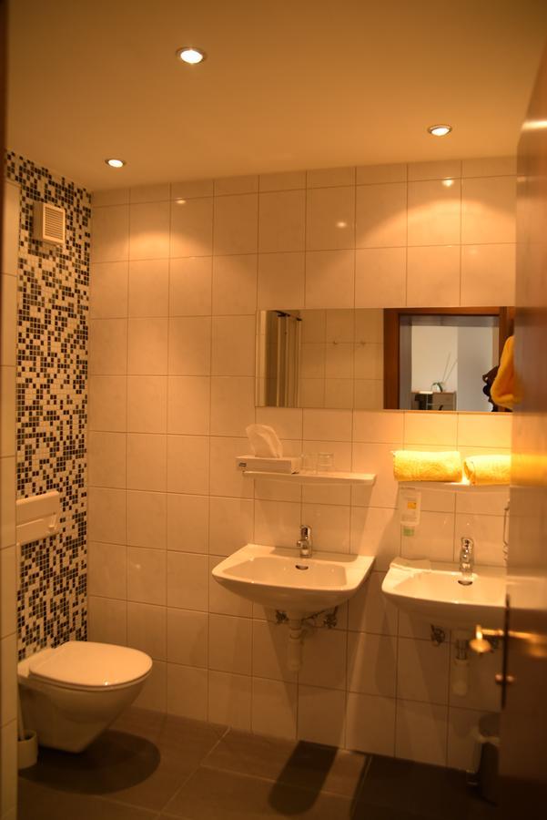 פפרונטן Landhotel Roefleuten מראה חיצוני תמונה